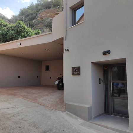 חאניה Alpha Suites מראה חיצוני תמונה